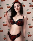 Анкета проститутки Мирослава - метро Замоскворечье, возраст - 23